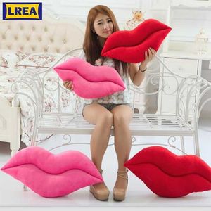 LREA Neuheit Lustiges Kissen Rosa Rote Lippen Plüschtier Überwurf Für Couch Mädchen Heimdekoration 210716