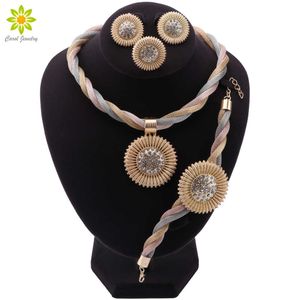 Afrikanska smycken Charm halsband Örhängen Dubai Färgglada smycken uppsättningar för kvinnor Bröllop Bröllop Armband Ring Pendant Smycken Set H1022