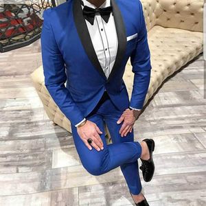 Yeni Kraliyet Mavi Tek Düğme Groomsmen Şal Yaka Damat Smokin Erkekler Düğün Takım Elbise / Balo Best Adam Blazer (Ceket + Pantolon + Kravat) X0909