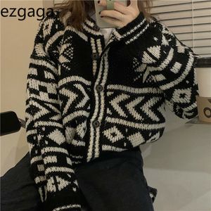 Ezgagaヴィンテージスノーフレークアーガイルビンテージクリスマスセーター女性暖かいシックな長袖グラフィックニットカーディガン韓国のファッション210430