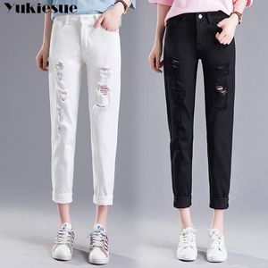 summer black white woman's jeans Boyfriend ripped jeans for women hole casual loose denim pants capris female jeans Plus size 210519