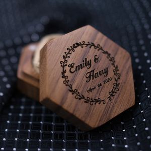 Walnut Wood Personalized Rustic Ring Box Holder Custom Ваши имена и дата Креативные ожерелье Серьги для хранения свадебных материалов