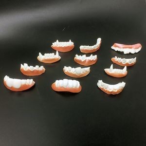 Fałszywe Zęby Halloween Party Prank Zabawki Symulacja Zromie Ząb Zabawna Trudna Fałszywa Wampira Denture Masquerade Cosplay Trick Rekwizyty Spoof Toy Decoration DHL