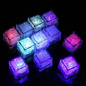 LED Gadget Aoto cores Mini Romântico Luminoso Artificial Cubo de Gelo Flash Light Decoração de Festa de Natal de Casamento