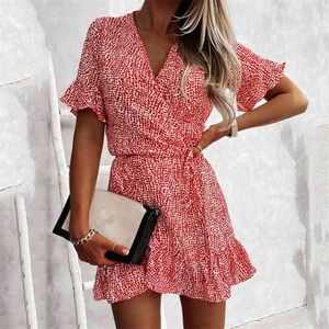 Mini Frauen Strandkleid Sommer Blumendruck Schnürkleid Sexy V-Ausschnitt Boho Strand Rüschen Kurzarm A-Linie Sonne 210508