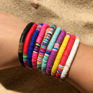Polymer Clay Disc Bead Charm Armband för damer Pulsera Bohemian Rainbow Heishi Beads Smycken Boho Färgglada Smycken Sträcka Armband