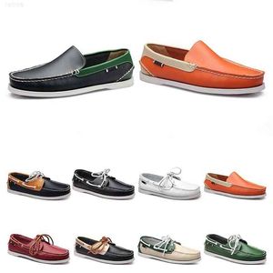 180 Scarpe da corsa da uomo in pelle stile britannico nero bianco marrone verde giallo rosso moda outdoor confortevole traspirante