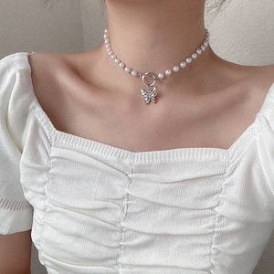 Hollow Rhinestone Butterfly Pendant Necklace For Women Sweet Simulated Pearl Collar Chain Necklace Choker Party Fahion Jewelry J0312