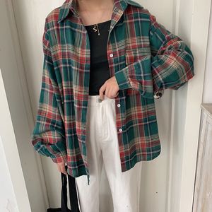 Johnature Women Plaid Koszulki Koreański Styl Jesień Kieszenie Z Długim Rękawem Bluzki Vintage Kobiety Cloths Harajuku Przycisk Koszula 210521