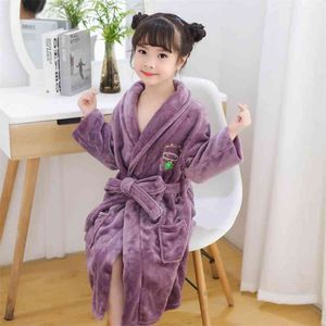 Ankomst Kids Girls Robes Super Soft Flannel Sleepwear För Tonåring Barn Bekväm Hud Nattklänningar Tecknad Pajamas Baby 210622
