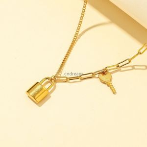 Gyllene nyckel hänglås hänge halsband krage hip hop guldkedjor halsband kvinnor mode smycken gåva kommer och sandiga