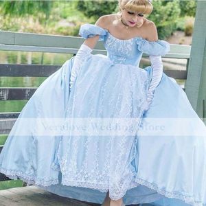 Sky Blue Ball Suknia Prom Dress 2021 Off The Ramię Aplikacje Koronki Quinceanera Sukienki Długie Piętro Custom Size Sweet 15 Party Suknie