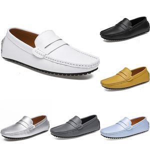 Sapatos de condução ocasional dos homens de couro homens macios Moda Moda Negra Negra Branco Azul Prata Amarelo Calçado Cinzento All-Match Lazy Cross-border 38-46 Color108