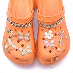 신발 부품 액세서리 1pcs 금속 매력 브랜드 신발 디자이너 액세서리 Croc Bling Butterfly Jibz 선물 Clog 이탈 Charm Q0618