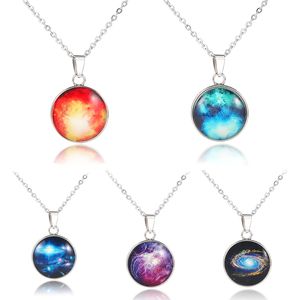 Dubbelsidigt glas ädelstenshänge halsband Stjärnhimmel i solsystemet Gem Universum Vintergatan Star Chain Halsband Smycken Presenter för män kvinnor