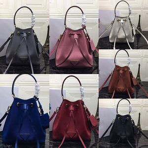 Mulheres Luxurys Designers sacos de compras Bucketbags tamanho grande atmosfera simples beachbags multifuncionalbags bolsas de alta qualidade por atacado pó de pó