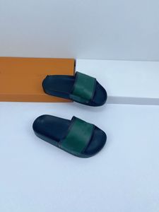 Mode Kind Slipper Sandale Schuhe Designer kleine Jungen Sommerschuh EU 26-35 Leder Kinder Walking Sneaker Schuhe senden mit Box im Jahr 2022