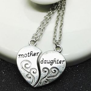 Pendant Necklaces 2021 Mother And Daughter Love Heart Letters Creative Stitching For Mothers Day Gifts Jewelry