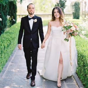 Varredura treinar acessíveis vestidos de casamento elegante Sweetheart branco uma linha vestidos de casamento com fenda alta simples