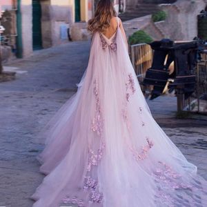 Abito da sposa fata Boho Fiori 3D Abiti da sposa da spiaggia viola chiaro Abiti da sposa in tulle con sbuffo senza schienale Lunghezza del pavimento del treno lungo