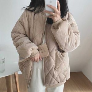 Outono inverno estilo coreano mulheres jaquetas de tamanho grande v-decote baiuno coduroy parkas senhoras solta quente retro casaco chique selvagem 211108