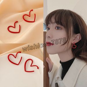 Czerwony Kolor Cute Tiny Heart Stud Kolczyki Dla Dziewczyny Kobiety Koreański Proste Hollow Romantic Daily Życie Biżuteria 2022 Bijoux