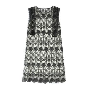 Lace klänning ärmlös tank o neck svart vit knä längd D1118 210514