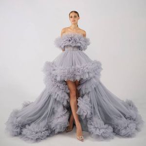 Moderna Strapless Women's Prom Klänningar Hög Låg Party Celebrity Gowns Pleat Runway Photography Dress