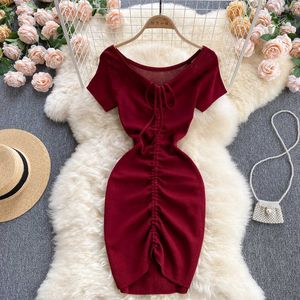 Vermelho / Preto / Rosa Sexy Drawstring Malha Bodycon Dress Mulheres Casual Manga Curta Cintura Alta Cintura Mini Vestidos Verão Feminino 2021 Novo Y0603