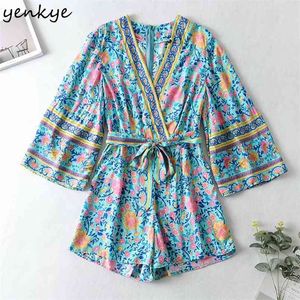 Floral Print Holiday Boho Beach Jumpsuit Kvinnor Sexig Cross V Neck Batwing Sleeve Casual Sommar Short Romper 210514