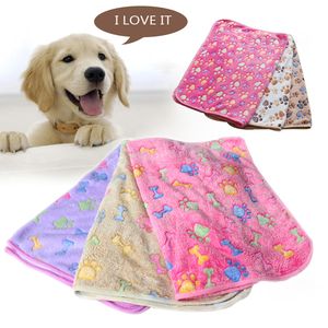 犬の毛布のペットはフランネルの毛布ケネルススーパーソフトフッフィープレミアムフリース犬足の子犬猫18色WLL907