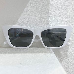 Женщина Cat-Eye Plate Солнцезащитные очки SL276 Белая рамка мода модный повседневная покупки Супер хорошо выглядящий и ретро шикарная девушка UV400 высококачественная доставка с коробкой