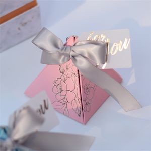 Triangolare Pyramid Casy Box bomboniere e confezione regalo scatola di carta confezione per la decorazione di nozze Baby shower rifornimenti per feste 211108