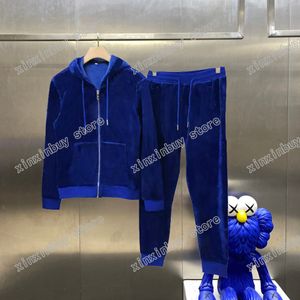 22ss Erkek Eşofman Kapüşonlu Kadife Malzeme Kabartma Mektupları Streetwear Rüzgarlık Eşofman Siyah Beyaz Xinxinbuy M-3XL