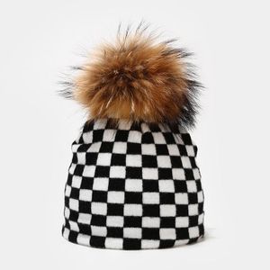 Berretti 2021 Fashion Leopard Zebra Plaid Cow Print Cappelli lavorati a maglia di lana Inverno Vera pelliccia di procione Cappello con pompon per le donne