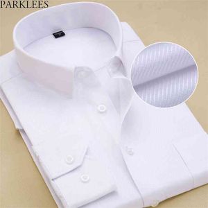 Mäns Slim Fit Spread Collar White Drees Shirt Brand Bomull Högkvalitativ Chemise Formal Social Office för Män 8xL 210809