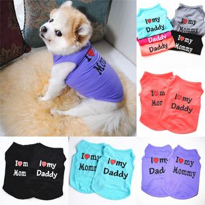 6 kolorów Ubrania dla psów, takich jak Daddy i Mama Puppy Shirts Solid Color Small Dogs T Shirt Bawełniane Pet Supplies Outwear Hurtownie