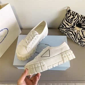 Klassiska kvinnor klänning skor mode högkvalitativa kanfas skor kvinnlig designer plattform sneakers damer bekvämt avslappnad sko v90641