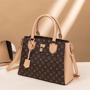 Mody damskie torby dla kobiety z monetą torebki na ramię w torbie na ramię jagagaż podróżny torba brązowa czarna torebka z kratką rozmiar 40 cm luksusowe designerskie torebki