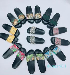 Woman/Man Sandals quality Stylish Slipper Fashion Classics Men Women Flat shoes Slide Eu:35-45 With box565