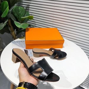 Designer Slides Donna Uomo Pantofole Sandali di lusso Sandali di marca Vera pelle Infradito Appartamenti Slide Scarpe casual Sneakers Stivali da scarpa H9587 #