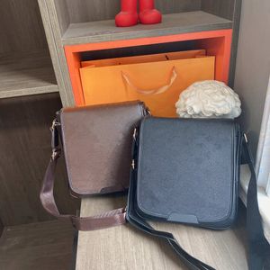 Famous designer men's messenger bags to work briefcase luxury leather design one shoulder or crossbody bag backpack 4 versions good price