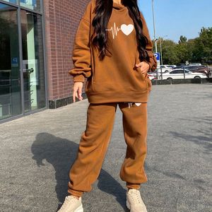 Kvinnors Tracksuit Set Hoodie Oversize Heart Print Kvinna Casual Two Piece Sets Byxor och Sweatshirt Vinter Höst Streetwear 210518