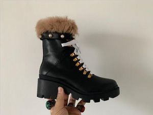 Stivali da donna alla moda invernale da donna Scarpe con tacco a gattino Med Scarpe da stivale in vera pelle di alta qualità