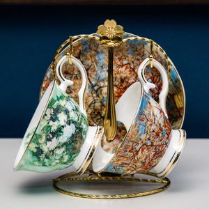 Copas de xícaras de copo de ossos da China e pires Conjunto de pires de luxo Caneca de cerâmica de caneca reutilizável Charm europeu Automne Cora