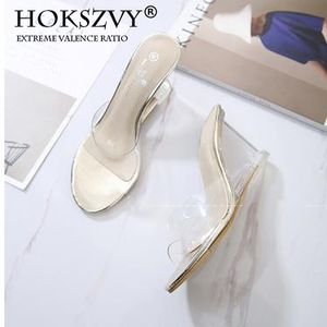 Hokszvy 2021 جديد إمرأة النعال كريستال عالية الكعب الصيف الأحذية النسائية مشبك بسيط إسفين الصنادل شفافة واضحة الأحذية SDF3235