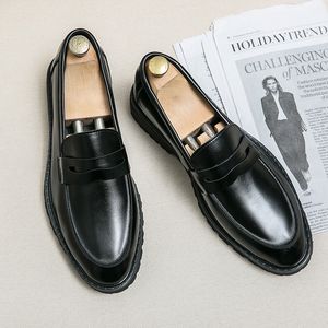 Luxurys Desginalers Män Skor Formala Genuiner Läder Kanvasplattform Mäns Krokodil Man Casual Bröllopsfest Loafers Klänning Sko Storlek 38-45