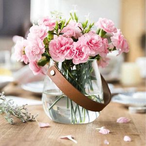 Modern Glass Vase Creative Leather Hand Strap Hydroponic Vase Candlestick Tabletop Ornaments Vase Decoration Home Food Container 210623