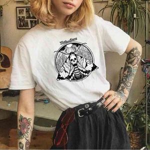 Moth flamma grafisk tee sommar mode harajuku hipster casual roliga vita kvinnor grunge t-shirt kläder 210518