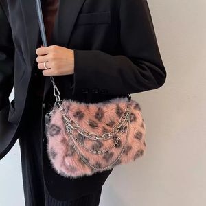 Axelväskor LNV 2021 Vinter Leopard Fake Fur Women's Bag Tjockkedja Vit Rosa Vintage Luxury Designer Handväska Yfa3156